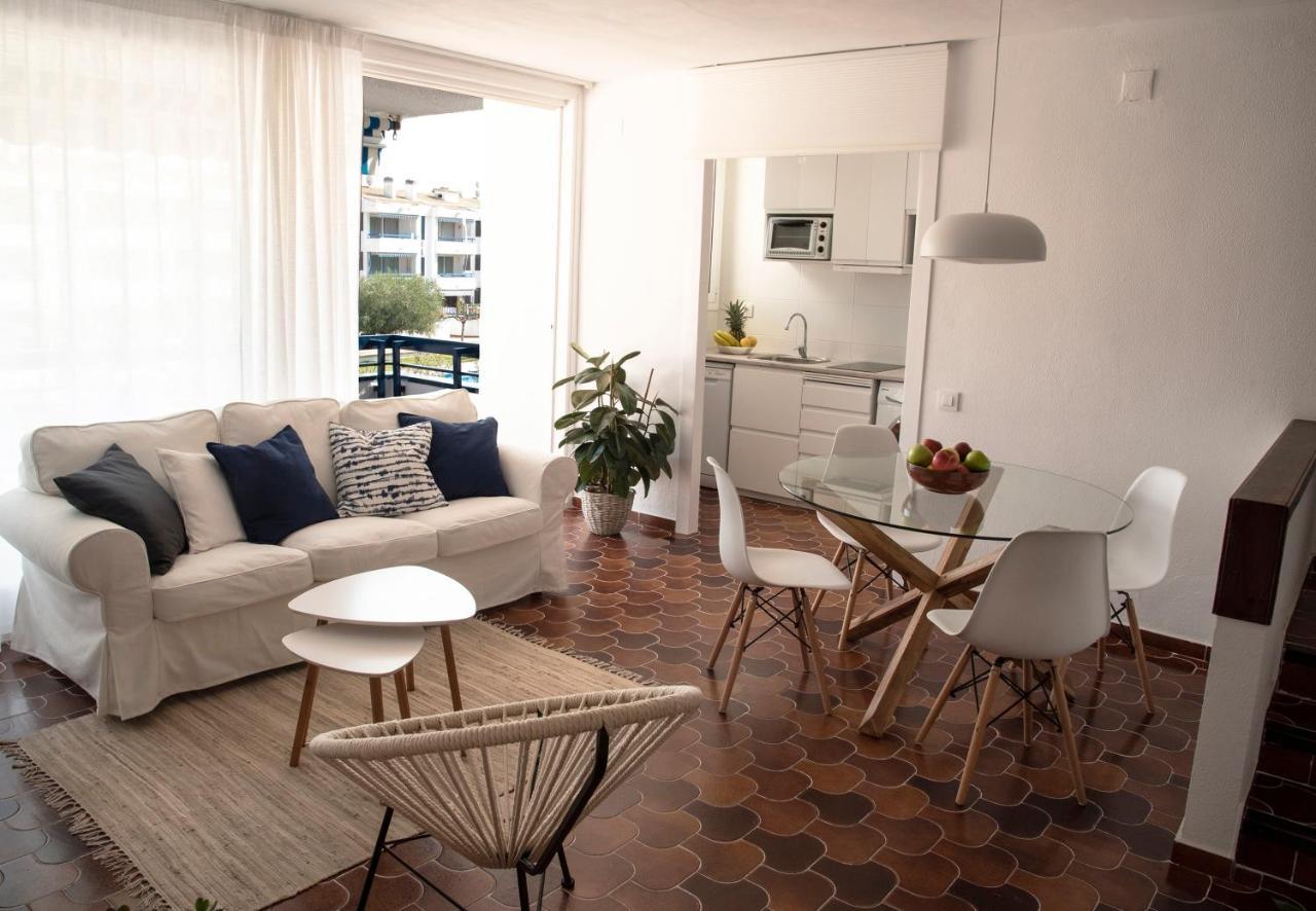 Casa Blanca Beach Apartment Torredembarra Exterior photo