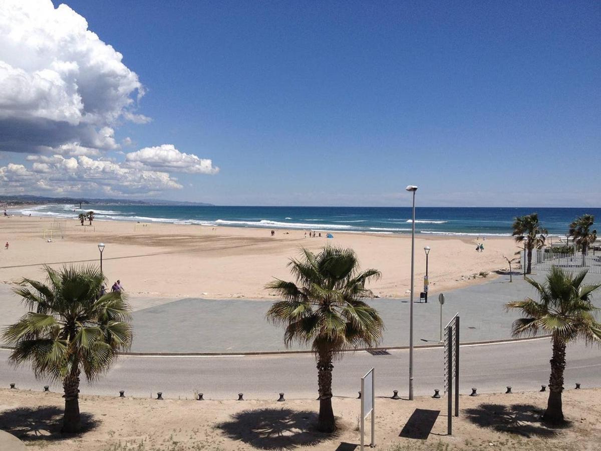 Casa Blanca Beach Apartment Torredembarra Exterior photo